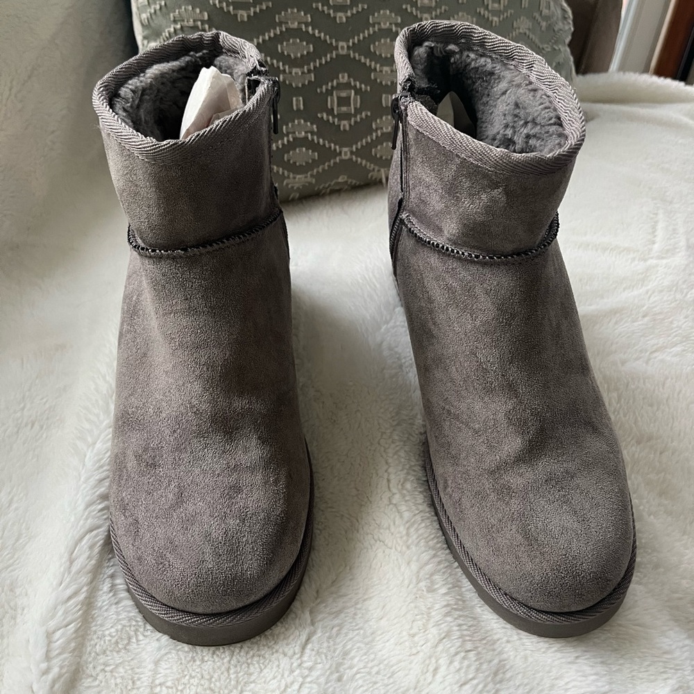 Dunes Platform Ankle Booties